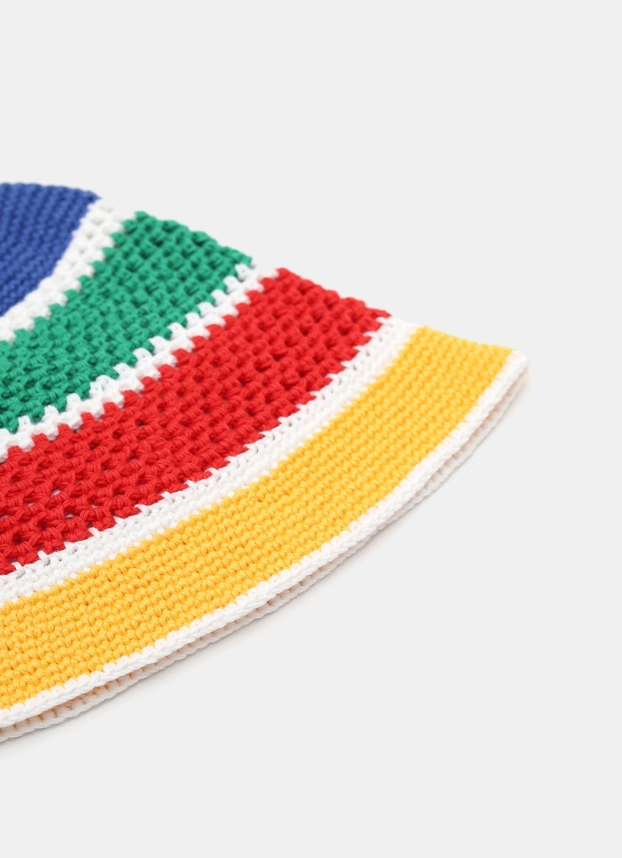 Sombrero de crochet arcoíris