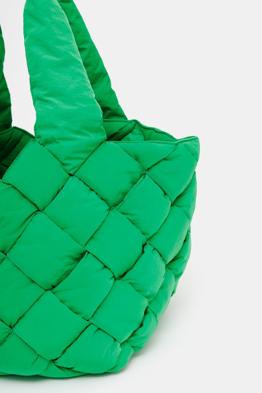 Bottega Veneta Bolso Tote Cassette Acolchado y Trenzado