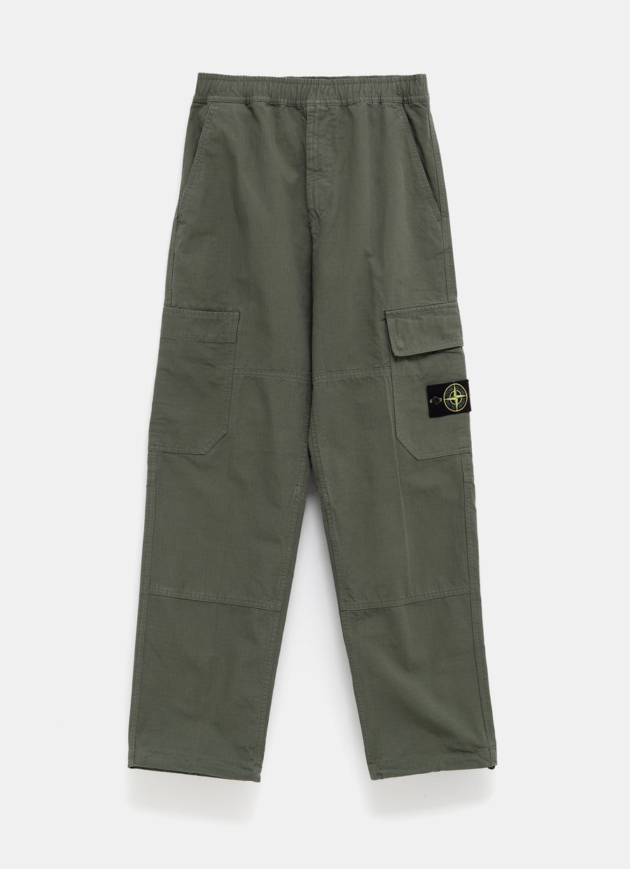 Pantalón chino con corte holgado