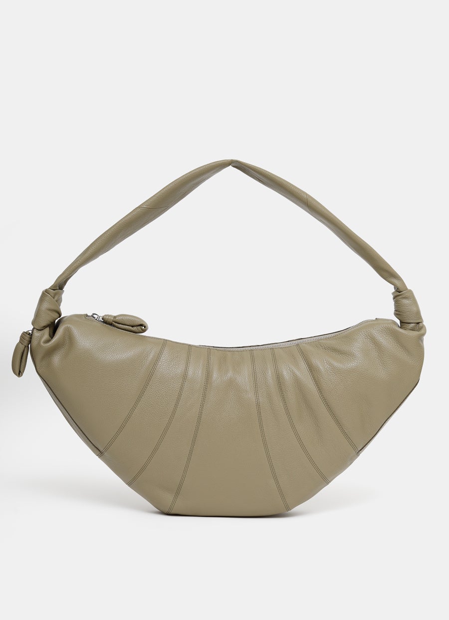 Bolso Croissant Large en piel granulada