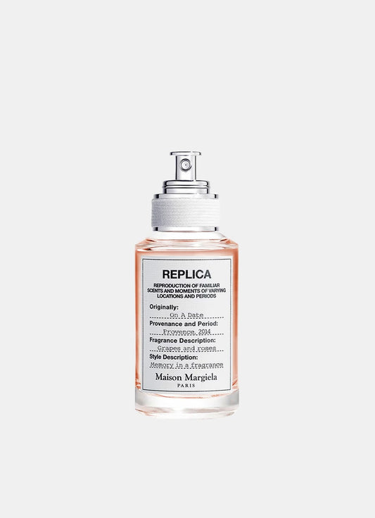 Replica On a Date Eau de Toilette 30ml